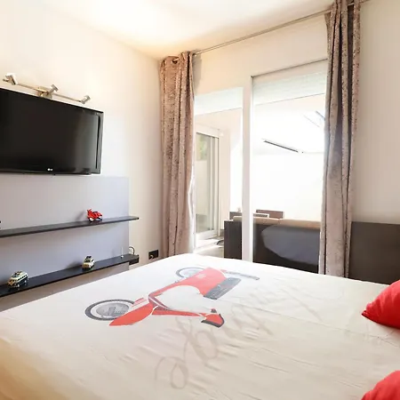 Apartment Alquiler En Residencial Porto Marina,roses, Amantes De La Bicicleta, El Running, Paseos, El Sol Y El Relax Junto A La Piscina, Un Entorno De Parques Naturales, Playas Y Ambiente Vacacional - Es-366-1