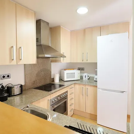 Apartment Alquiler En Residencial Porto Marina,roses, Amantes De La Bicicleta, El Running, Paseos, El Sol Y El Relax Junto A La Piscina, Un Entorno De Parques Naturales, Playas Y Ambiente Vacacional - Es-366-1 *